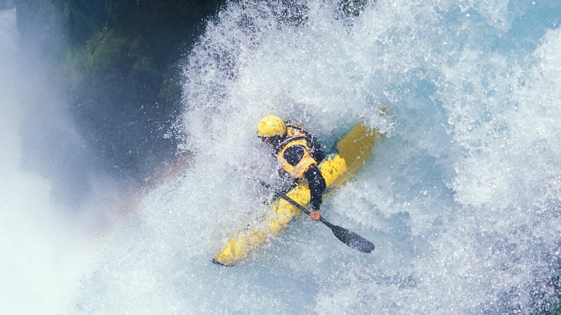 最后一分钟的争议点球决定比赛结果